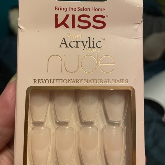 Press On Fingernail Lot of 4. (No glue) - Picture 9 of 9